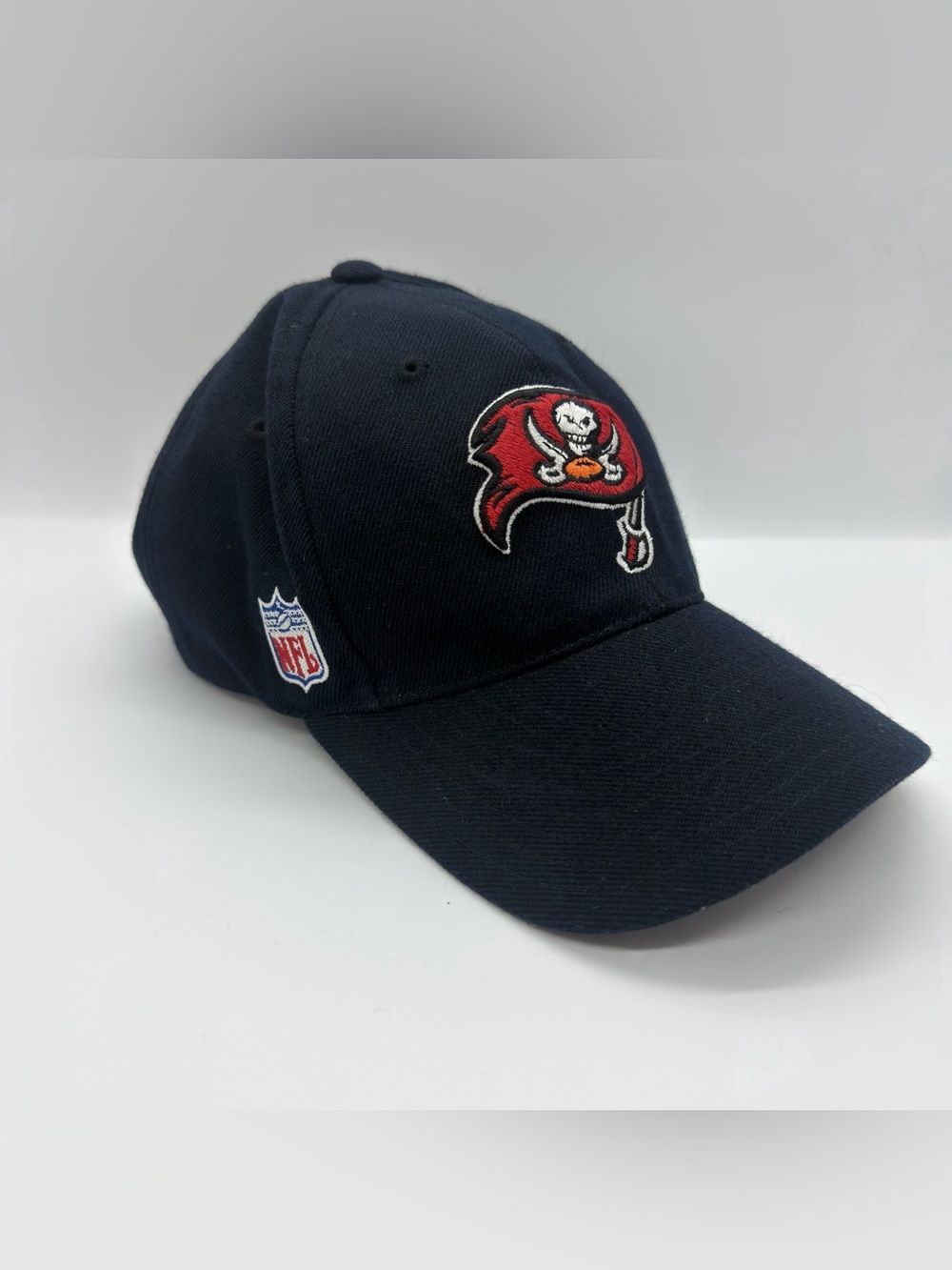 Reebok NFL Team Apparel Tampa Bay Buccaneers On Field Hat 🧢